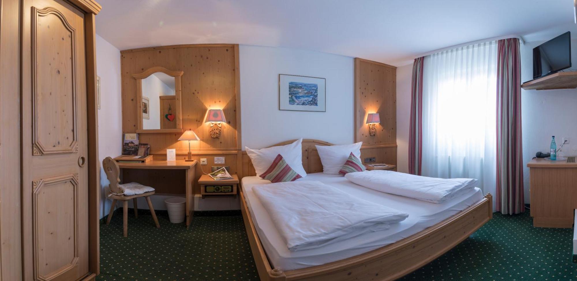Widmann'S Loewen Hotel Konigsbronn Ngoại thất bức ảnh