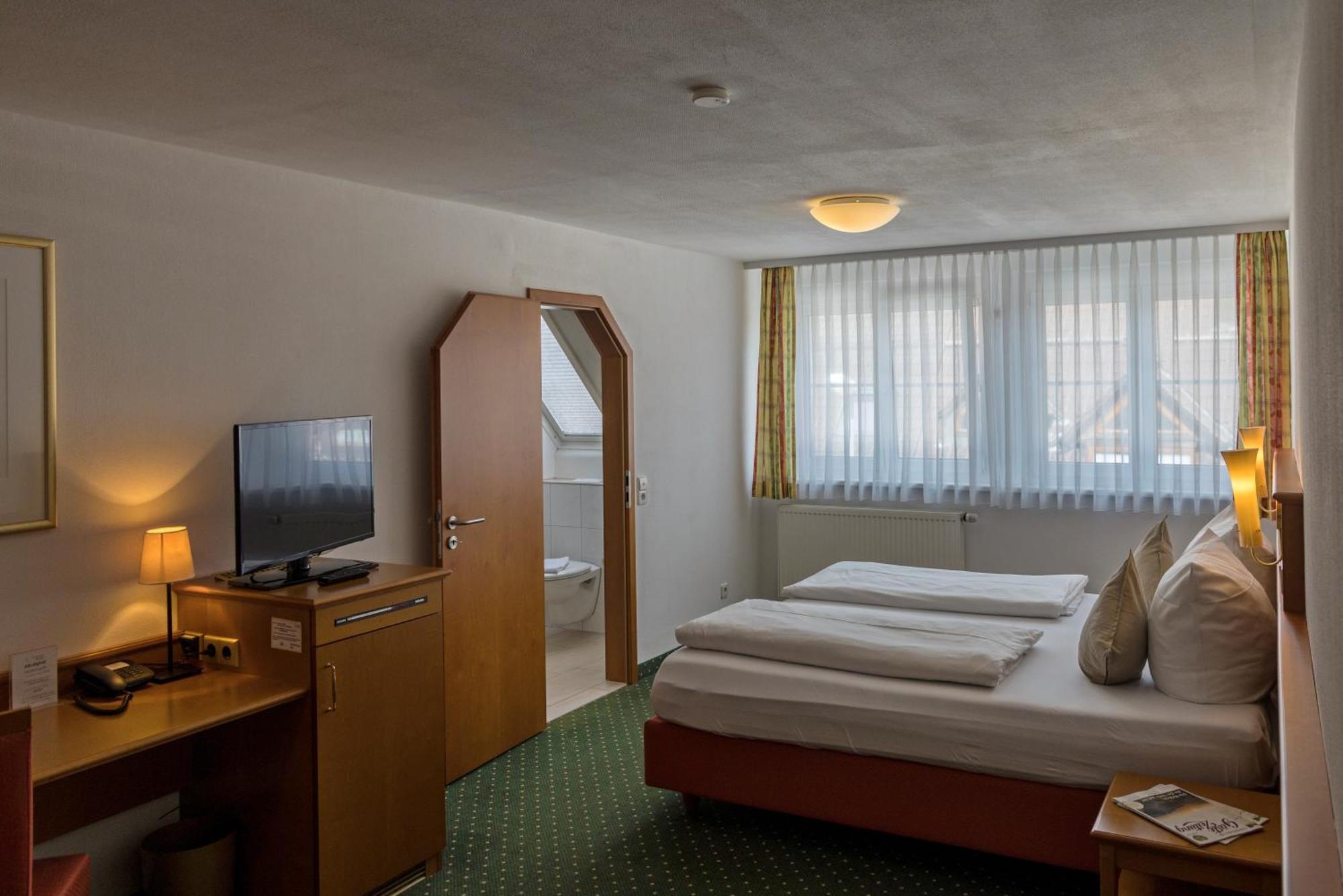 Widmann'S Loewen Hotel Konigsbronn Ngoại thất bức ảnh